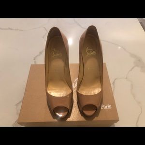 Very Prive 120 Christian Louboutin 38.5